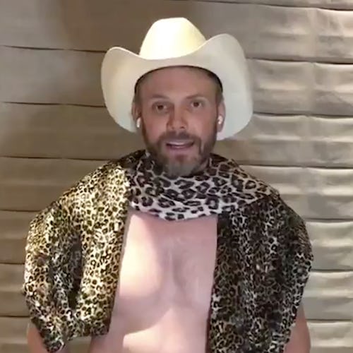 Joel McHale announcing Netflix's 'Tiger King' after show 'The Tiger King and I.'