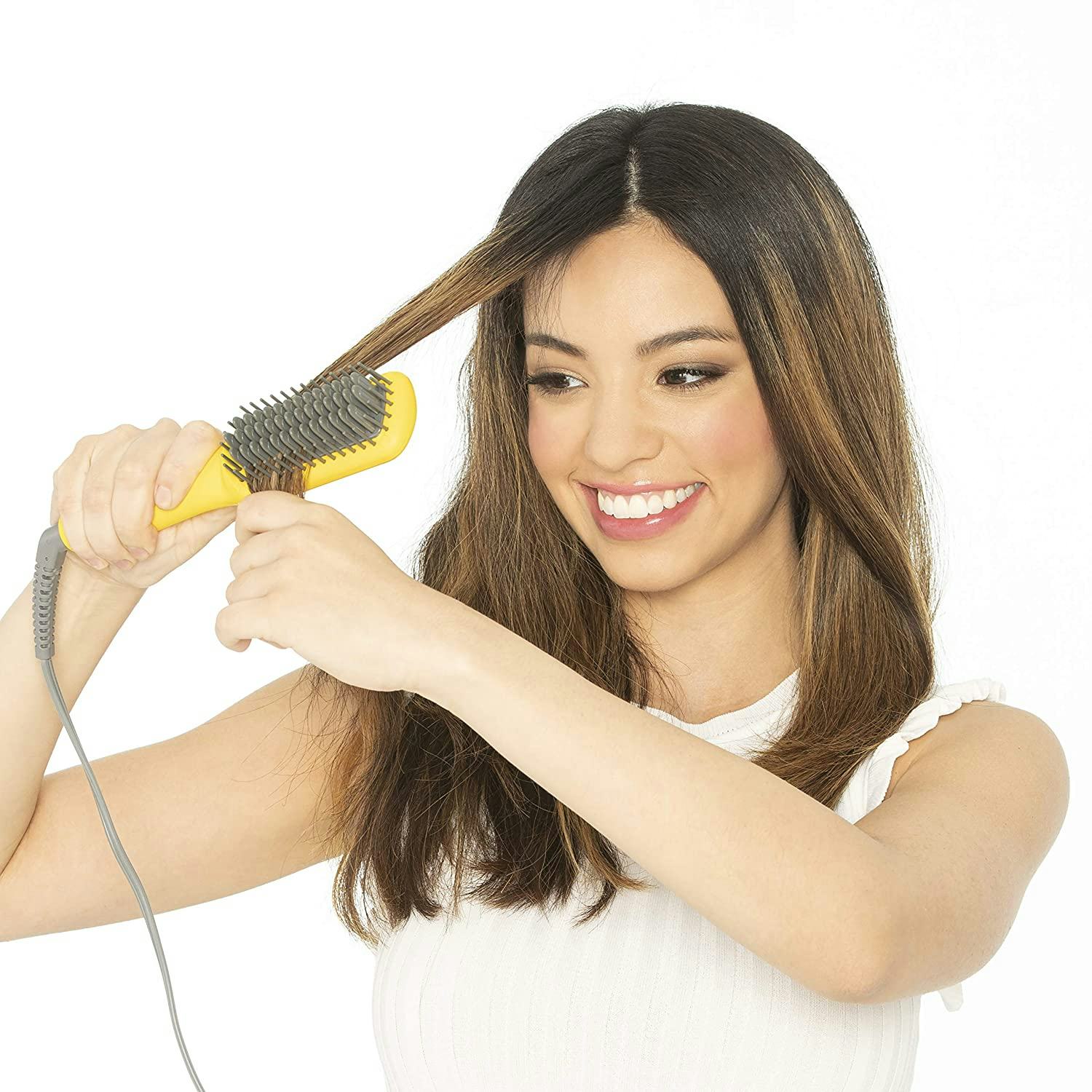 5 Best Straightening Hair Brushes That Actually Work