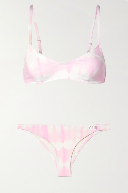 https://imgix.bustle.com/uploads/image/2020/5/13/85a14c58-95c1-41e3-822b-c782276c0494-solid-striped.jpg?w=450&fit=crop&crop=faces&auto=format%2Ccompress&cs=srgb&q=70 https://imgix.bustle.com/uploads/image/2020/5/13/85a14c58-95c1-41e3-822b-c782276c0494-solid-striped.jpg?w=450&fit=crop&crop=faces&auto=format%2Ccompress&cs=srgb&q=70
