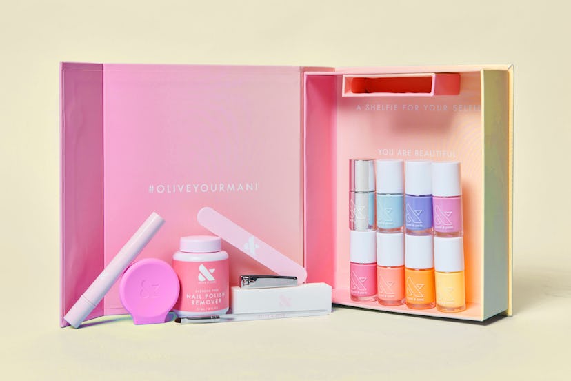 Olive & June Loves Zeba Summer 2020 Collection 's mani kit with shades and tools