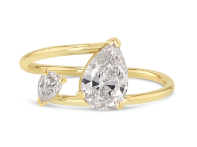 TWIN PEAR RING