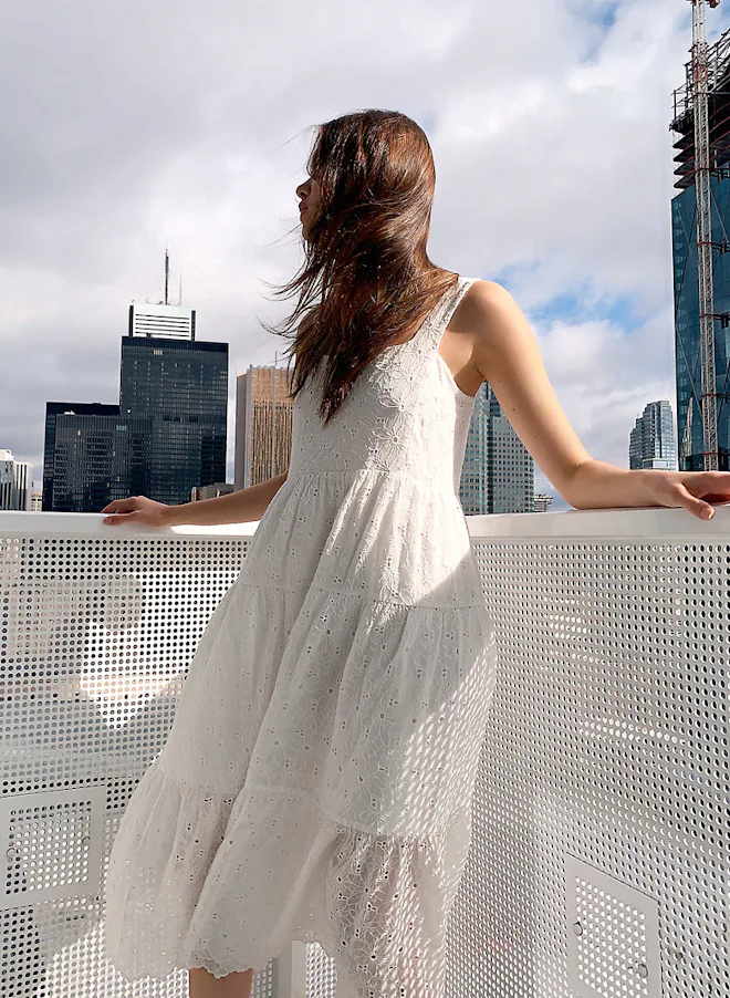 Aritzia's New Summer Arrivals Include This Very On-Trend $48 Top Aritzia's New Summer Arrivals Include This Very On-Trend $48 Top