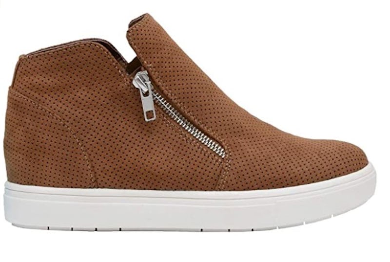 10 Stylish Sneakers With Arch Support