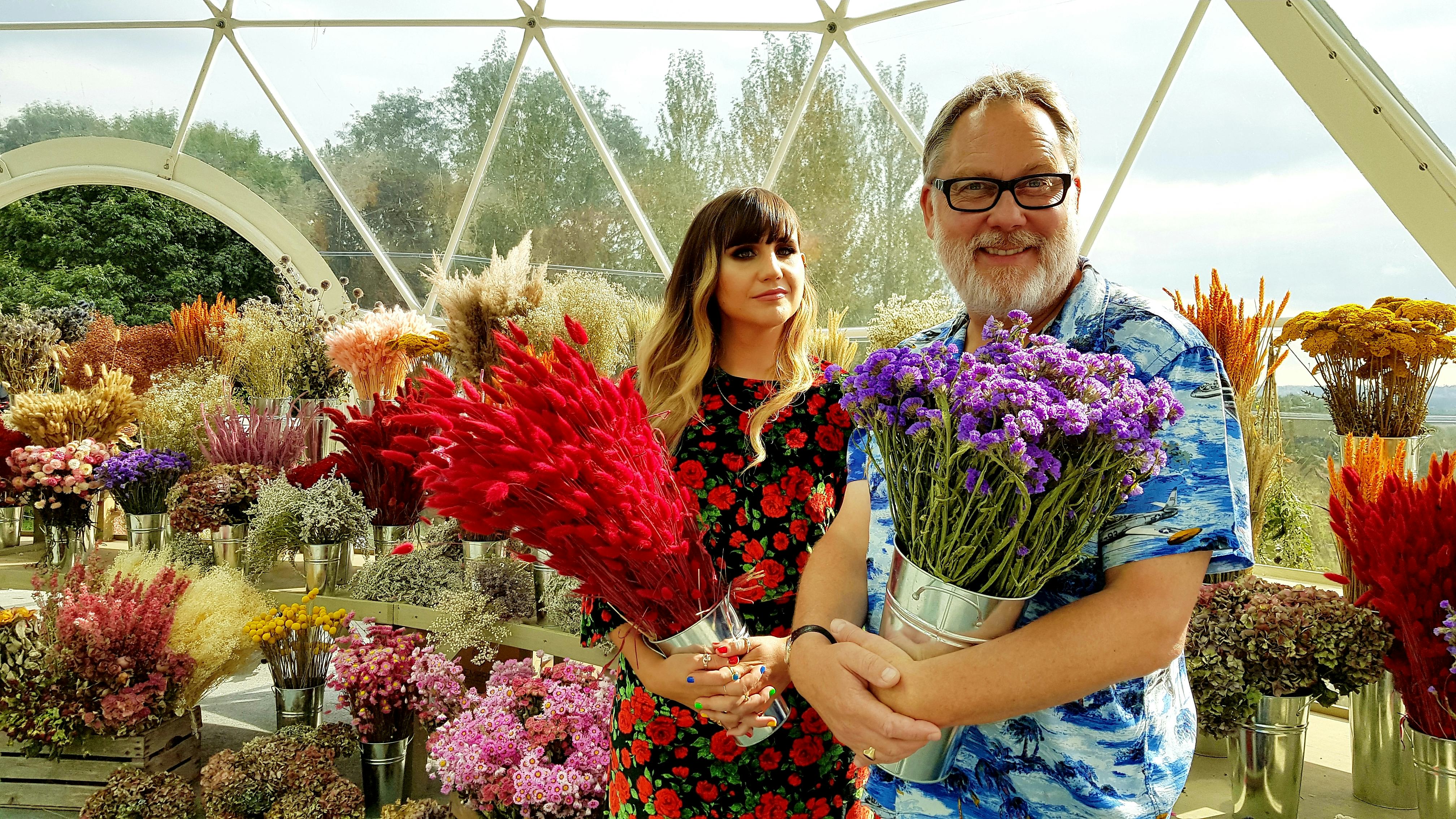 The Big Flower Fight Hosts Natasia Demetriou Vic Reeves Can T Garden Themselves