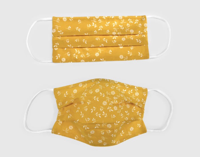 Gap is now having pre-orders of face masks.