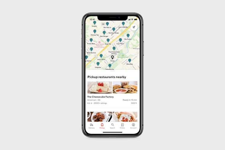 DoorDash's new pickup feature offers customers less waiting time.