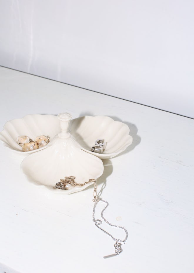 Vintage Cream Ceramic Seashell Catchall Dish