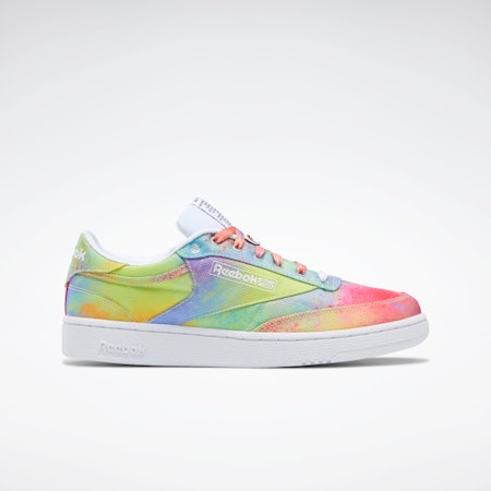 https://imgix.bustle.com/uploads/image/2020/5/27/80a4113f-532b-4538-9caa-a1078b1a6bc8-reebok.jpg?w=450&fit=crop&crop=faces&auto=format%2Ccompress&cs=srgb&q=70 https://imgix.bustle.com/uploads/image/2020/5/27/80a4113f-532b-4538-9caa-a1078b1a6bc8-reebok.jpg?w=450&fit=crop&crop=faces&auto=format%2Ccompress&cs=srgb&q=70
