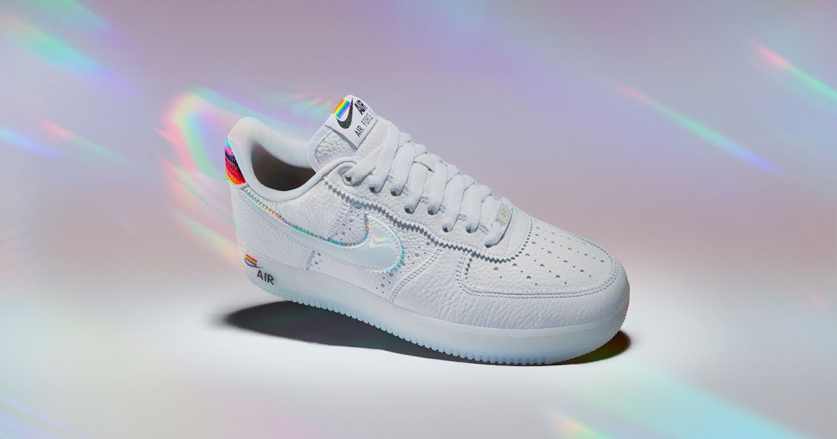 Rainbow nike 72 discount