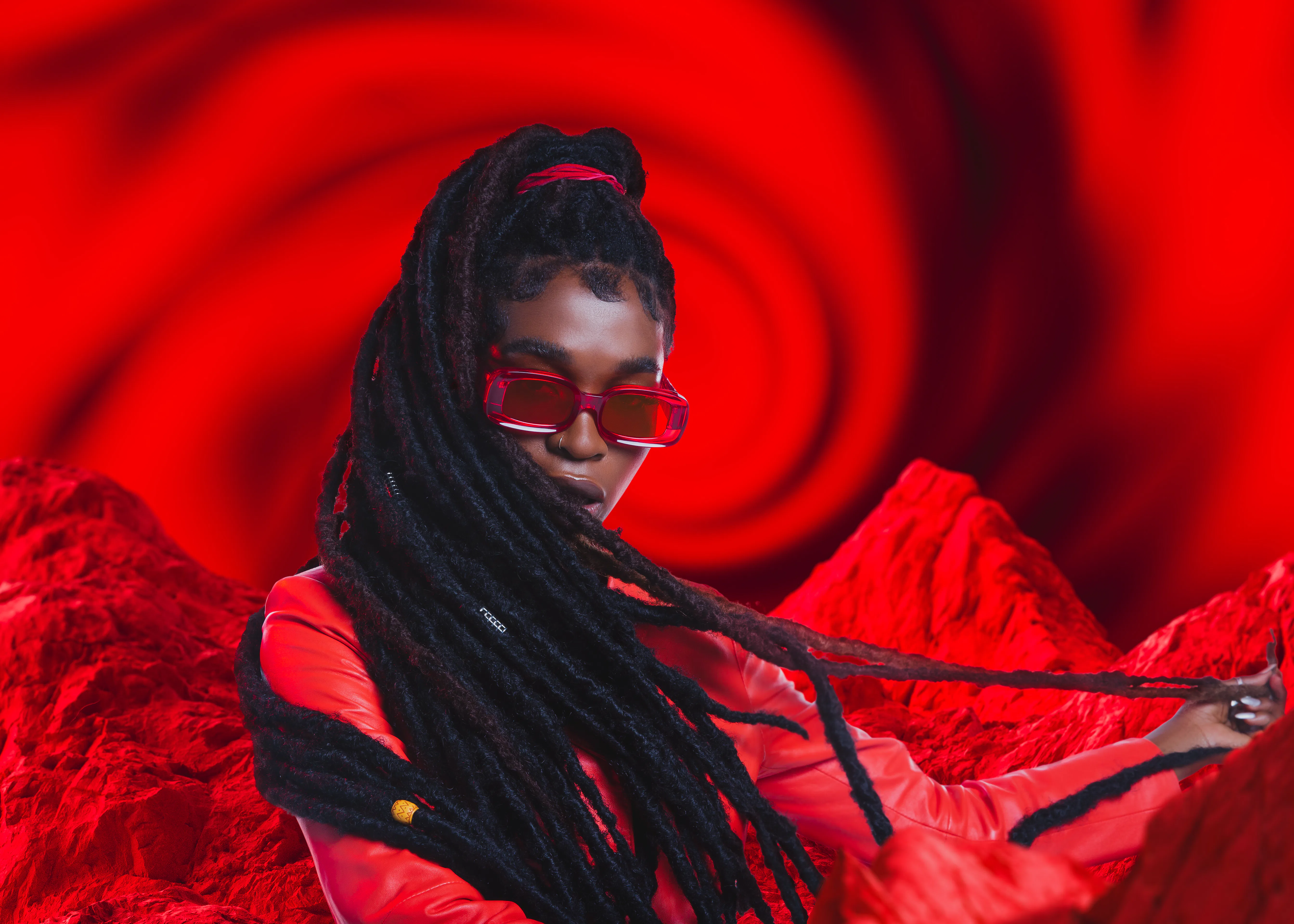 Futuremood auraboost 5000 red sunglasses Futuremood main image 2
