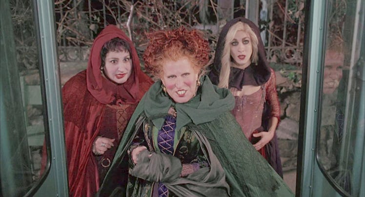 Sarah Jessica Parker's update on a 'Hocus Pocus" sequel is so enchanting.