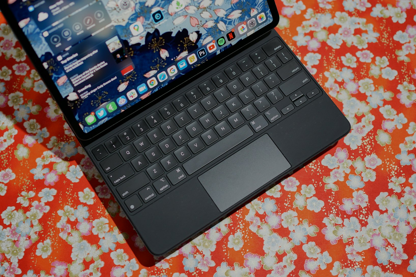 Ipad S Mid Life Crisis Two Weeks With The Magic Keyboard