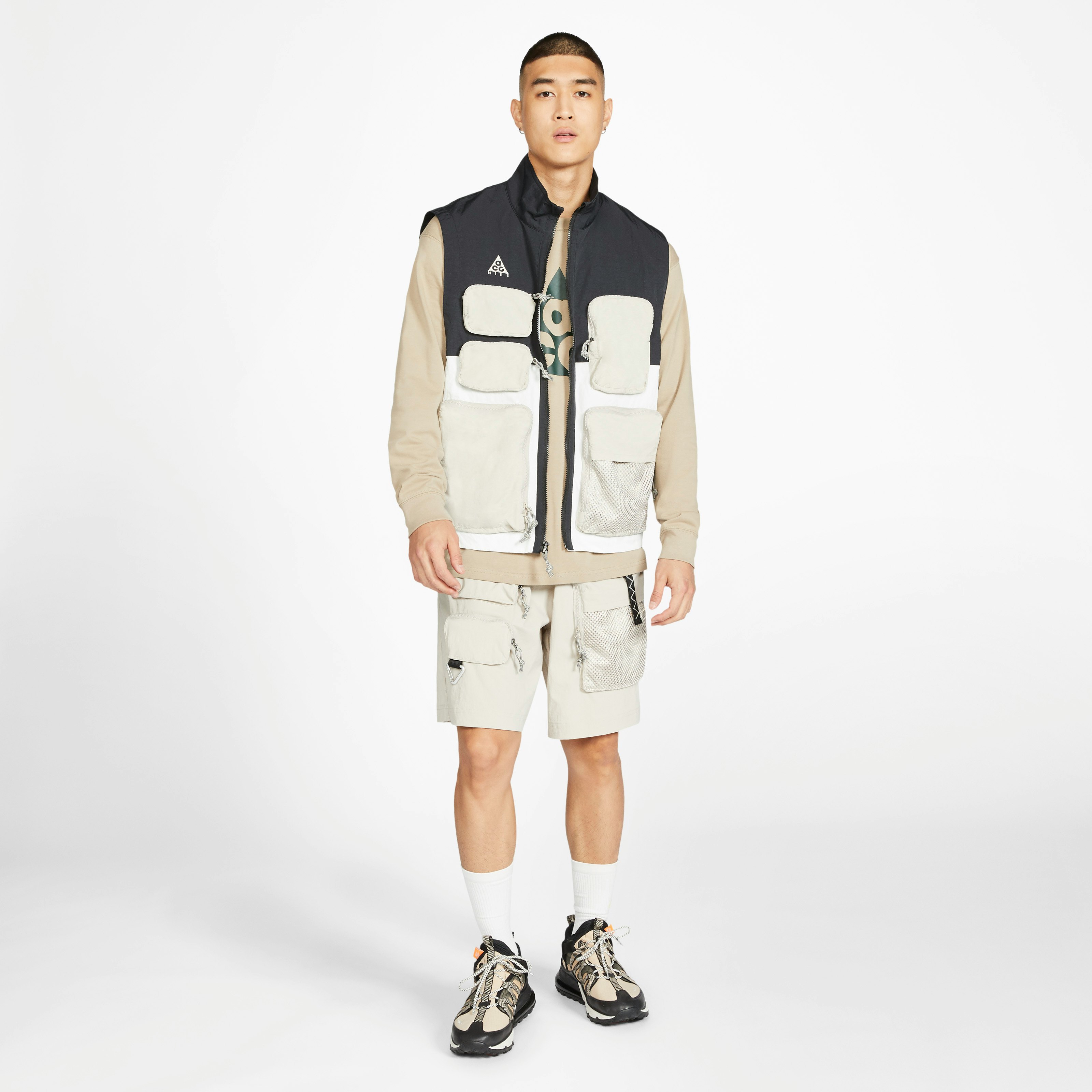 nike cargo vest