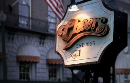 'Cheers' is available on Netflix