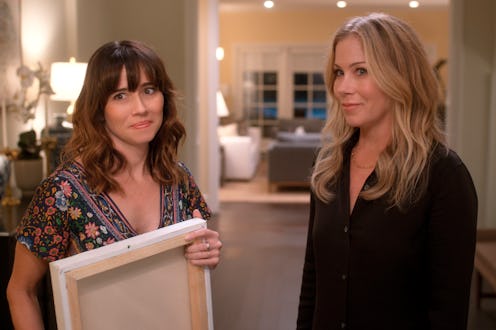 Linda Cardellini as Judy Hale & Christina Applegate as Jen Harding in 'Dead to Me'