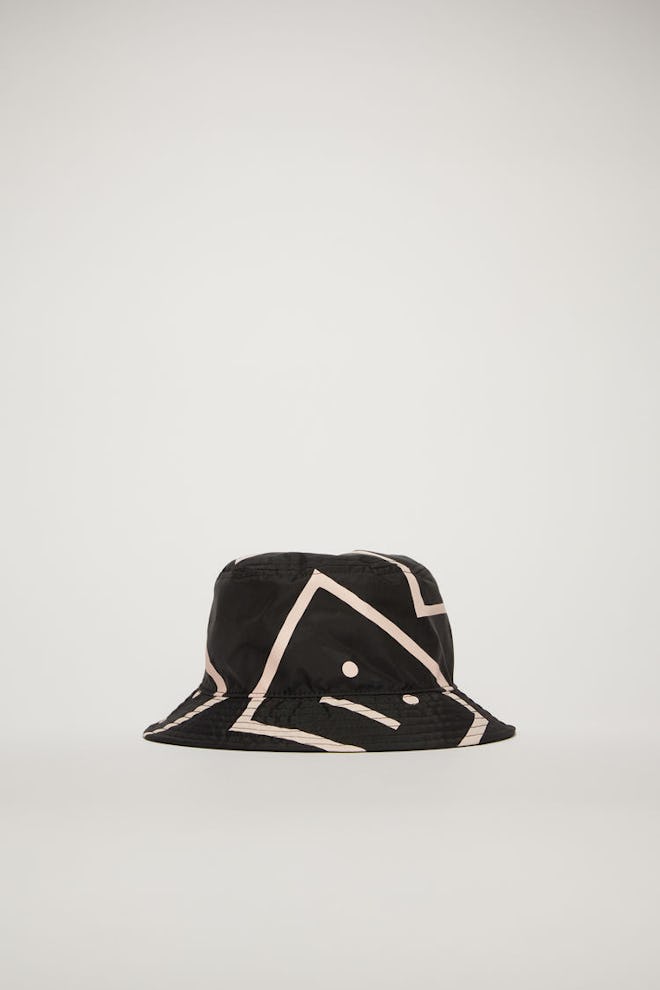 Face-motif bucket hat black