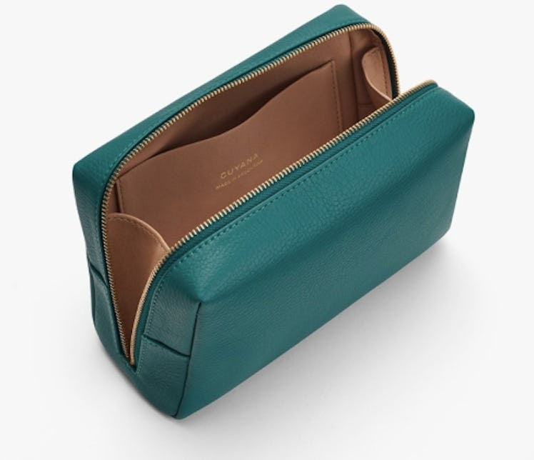 Cuyana vanity case