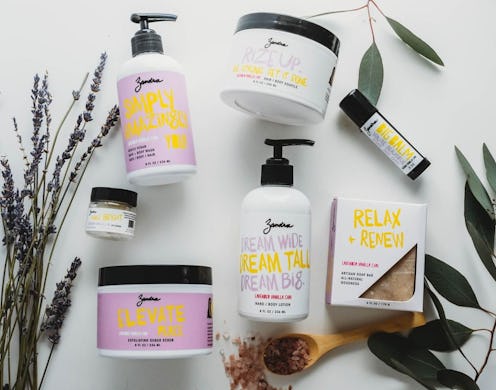 Black-owned beauty brands on Etsy include Zandra Beauty