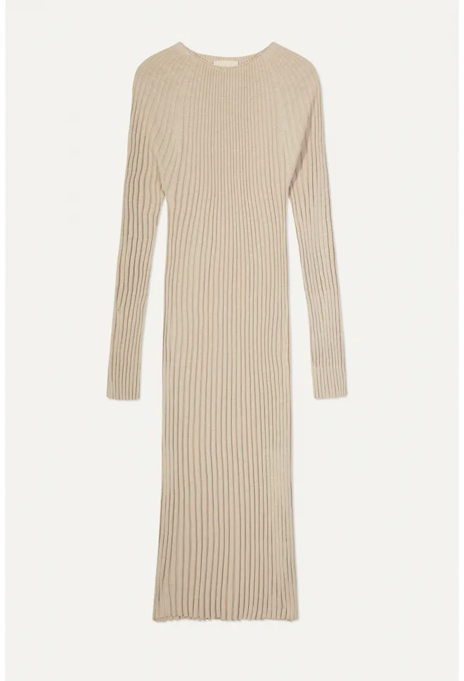 Utura Robe 8 Summer 2020 Trends That Are Basically The Opposite Of 2019's