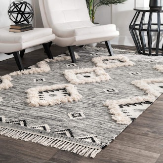  nuLOOM Moroccan Shag Fringe Wool Area Rug (4 feet)