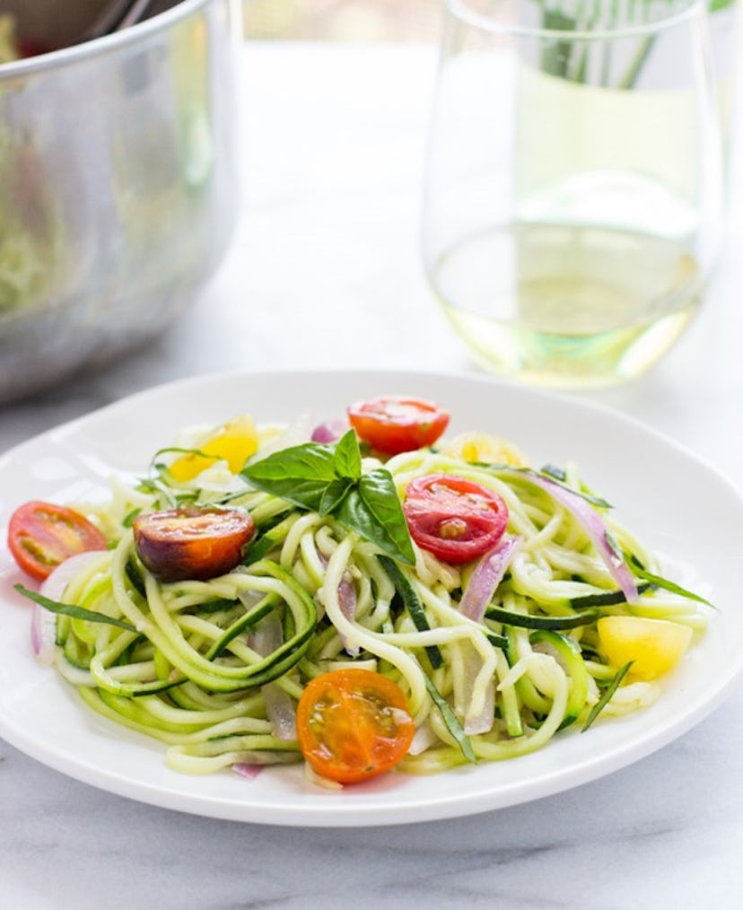 One-pot zucchini pasta is a tasty on-pot meal without pasta to make. 