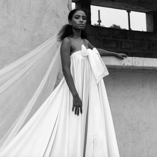 A model wearing a wedding dress from the 2021 Bridal trends to jump on now
