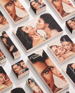 Kylie Cosmetics' Kendall X Kylie Collection Has Arrived Just In Time For  Summer'S Neon Eyeshadow Trend
