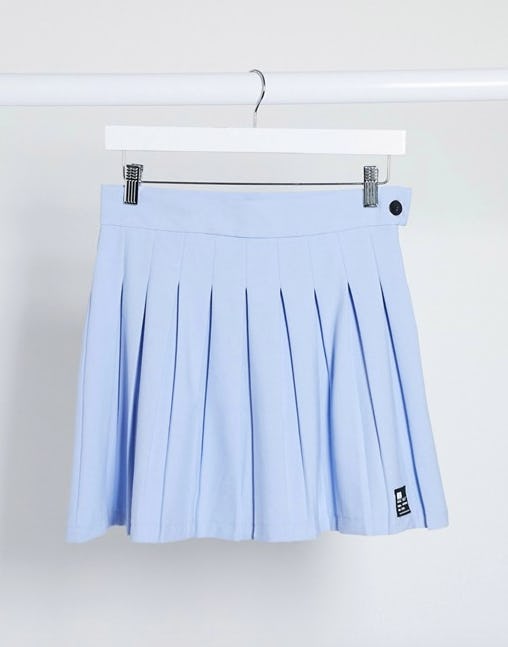 white pleated tennis skirt short