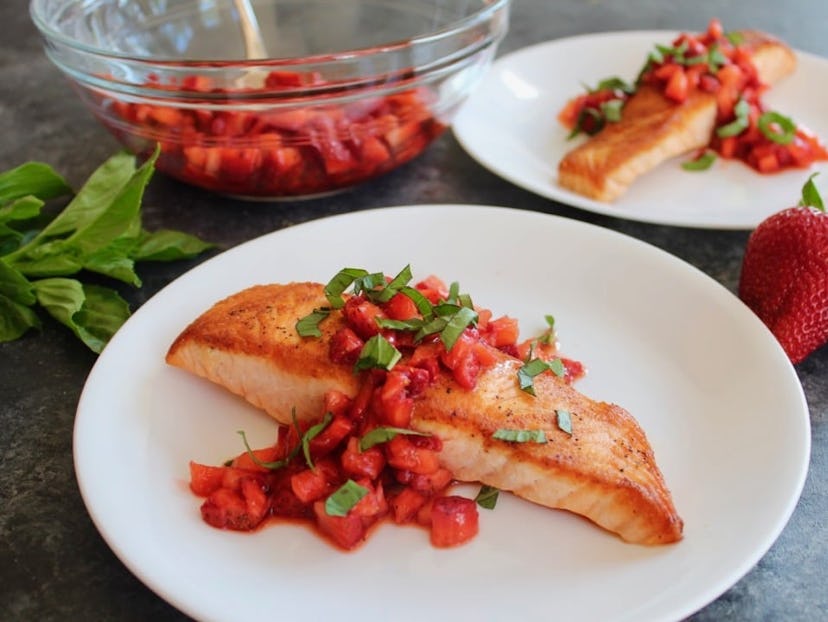 pan seared strawberry salmon