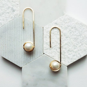 Brave Chick Jewelry Aperta Wire and Pearl Hoop Earrings