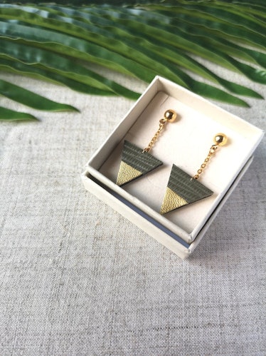 Adoreness Jewelry Green Khaki Leather Triangle Earrings with Gold Plated Chain