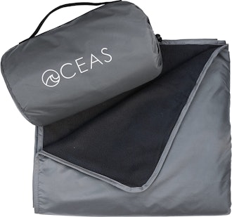 This Oceas option is the best picnic blanket for cool or rainy weather.