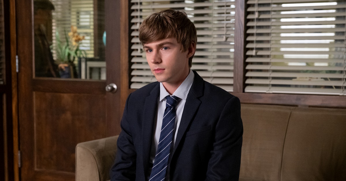 Alex Charlie s Relationship On 13 Reasons Why Is Worth Rooting For alex-charlie-s-relationship-on-13-reasons-why-is-worth-rooting-for