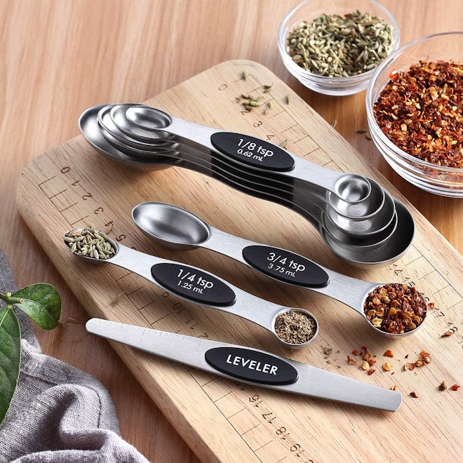 Spring Chef Magnetic Measuring Spoons (8 Pieces)