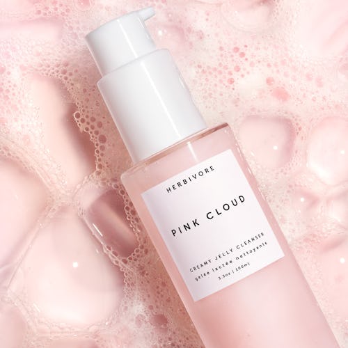 Herbivore Botanicals’ new Pink Cloud Cleanser is a first for the brand