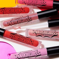 MAC Cosmetics' newest lip glosses plump lips through ginger, capsicum, and menthol crystals.