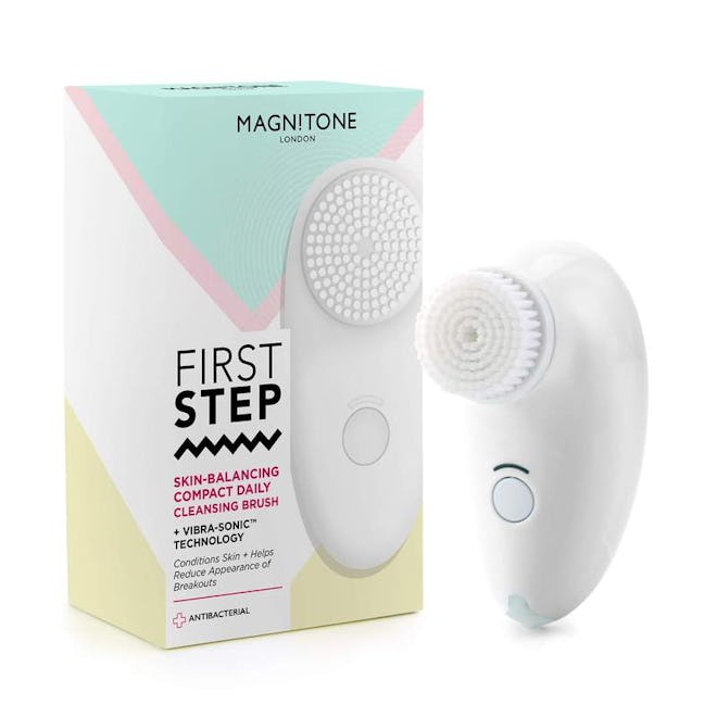 Magnitone First Step Vibrasonic Cleansing Brush