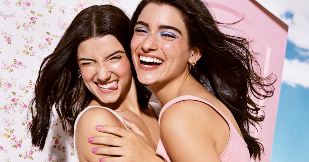 Charli & dixie d'amelio are the faces of morphe 2, morphe's new gen z Charli & Dixie D'Amelio Are The Faces Of Morphe 2, Morphe's New Gen Z