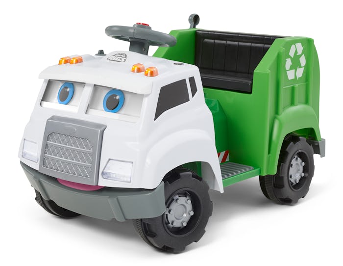 With the Real Rigs Recycling Truck Ride-On Toy, your toddler can learn and play while they cruise th...