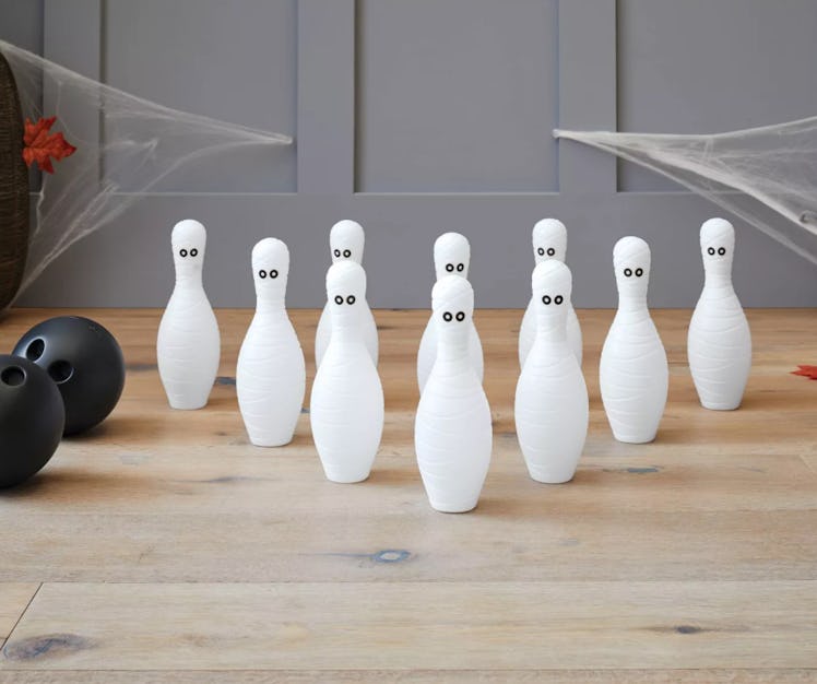 Mummy Bowling Game Halloween Party Kit
