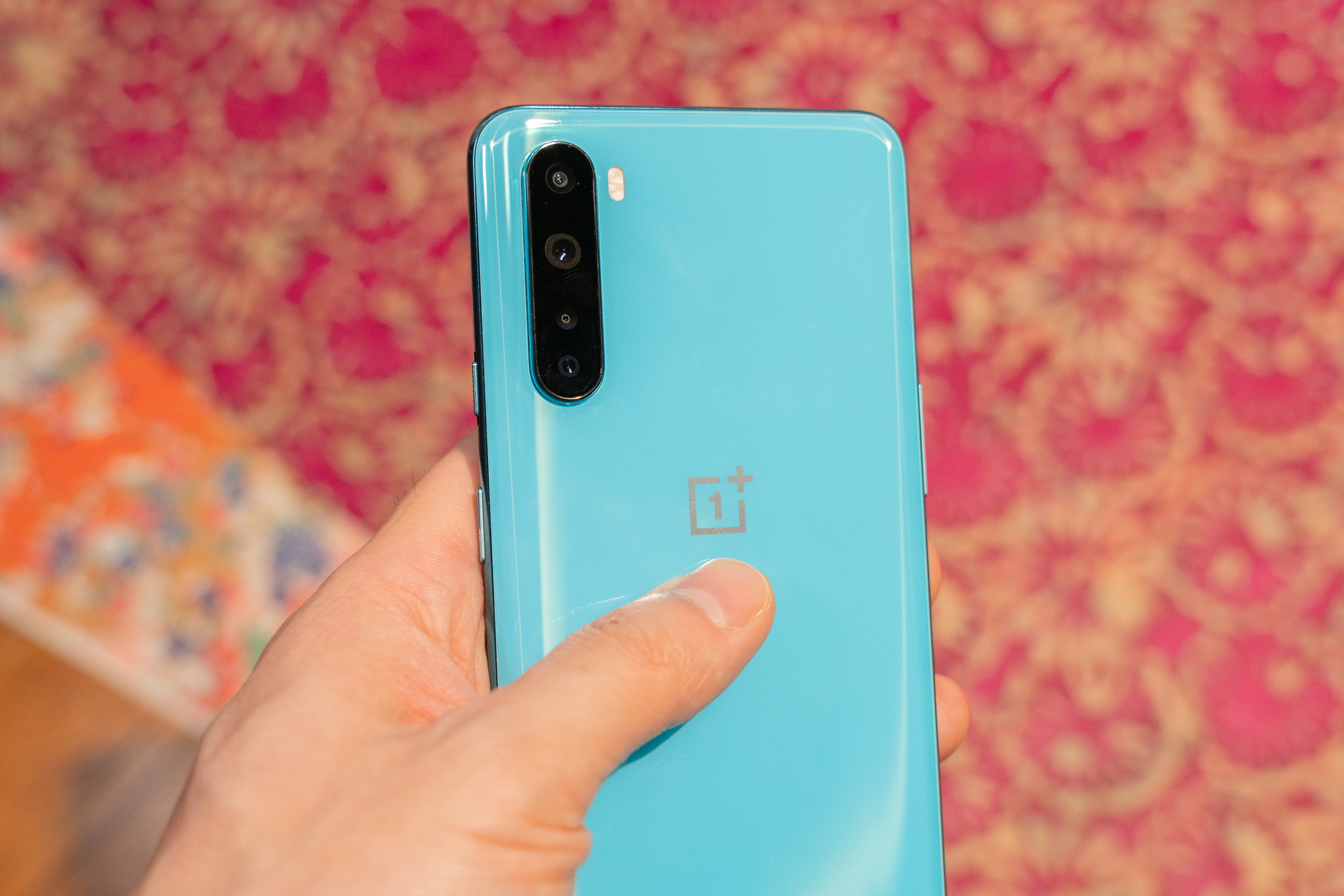 OnePlus Nord Review: An Affordable Phone with 6 Good Cameras