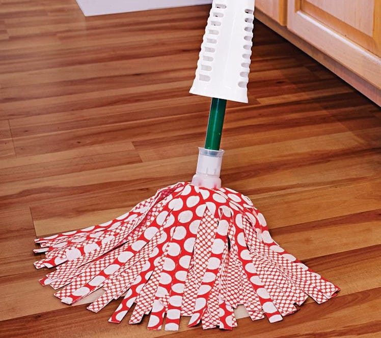 Libman Wonder Mop & Refills Kit