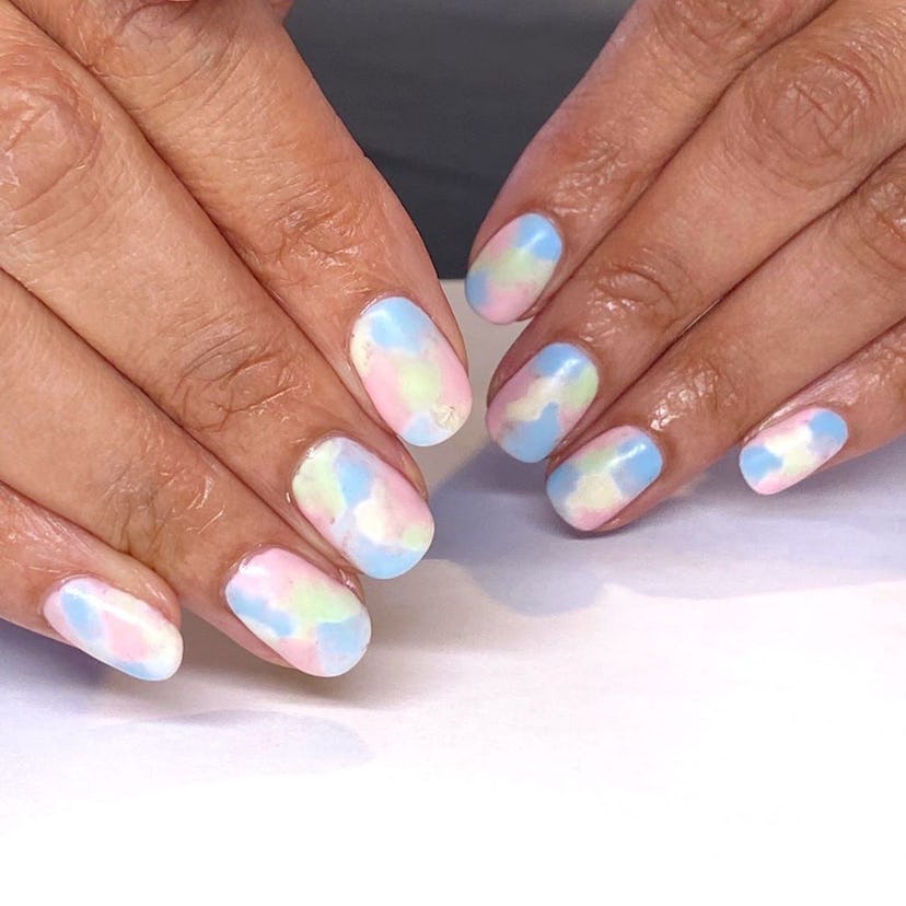 Soft Pastel Ombre Nails for August