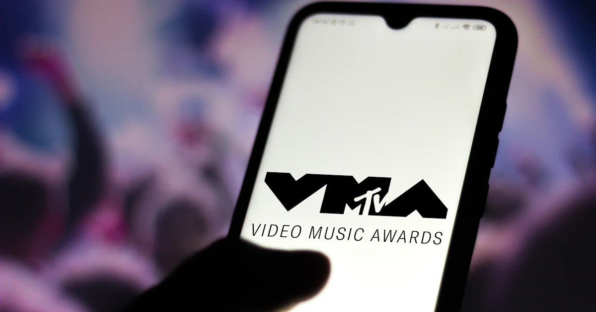 Here Are Your 2020 VMA Nominations