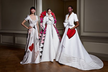 Viktor Rolf S Couture Fall Collection Is Inspired By The Global Pandemic Viktor Rolf S Couture Fall Collection Is Inspired By The Global Pandemic