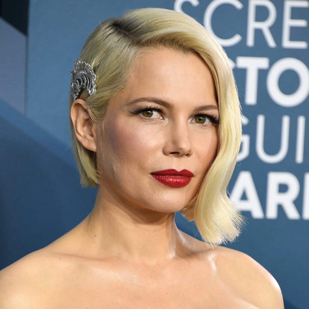 Michelle Williams arrives at the 26th Annual Screen Actors Guild Awards at The Shrine Auditorium on ...