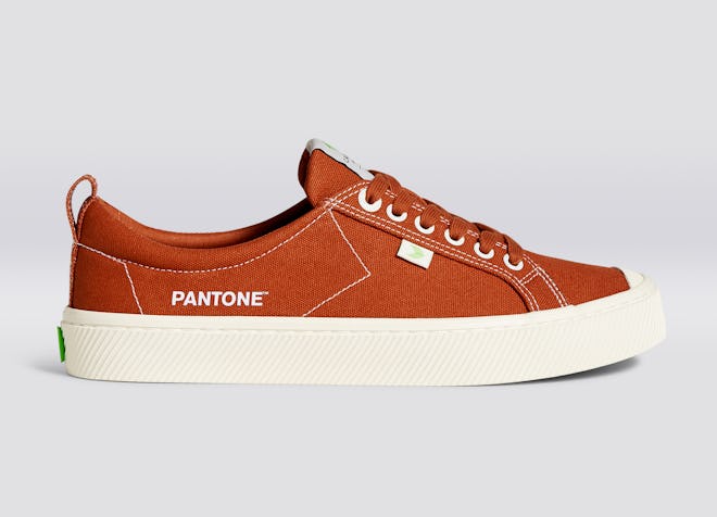 OCA Low Pantone Picante