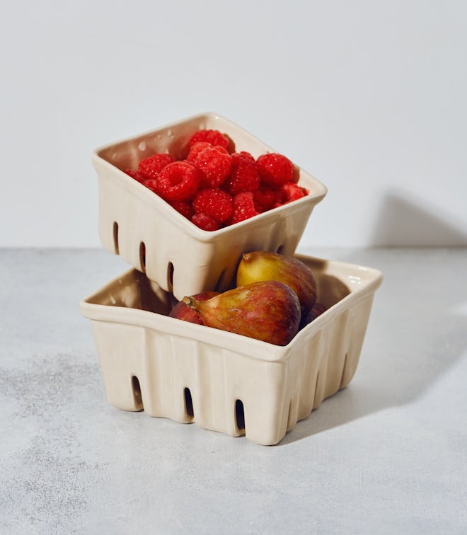 Medium Ceramic Berry Basket