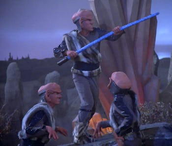 Star Trek Lower Decks Episode 2 Twist Fixes Tng S Biggest Blunder