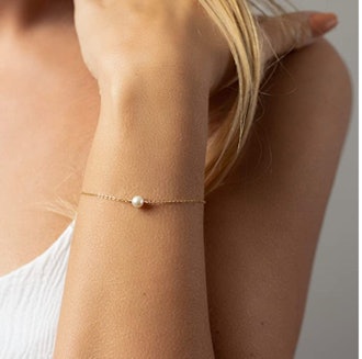 Mevecco Gold Tiny Pearl Bracelet